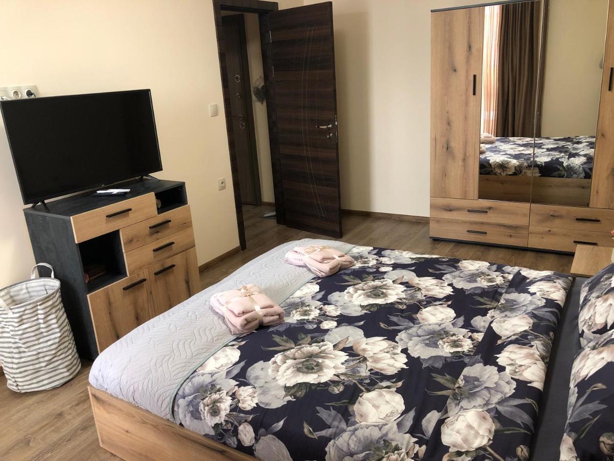 Luxury Apartment 2 Free Underground Parking Pazardzhik Ngoại thất bức ảnh
