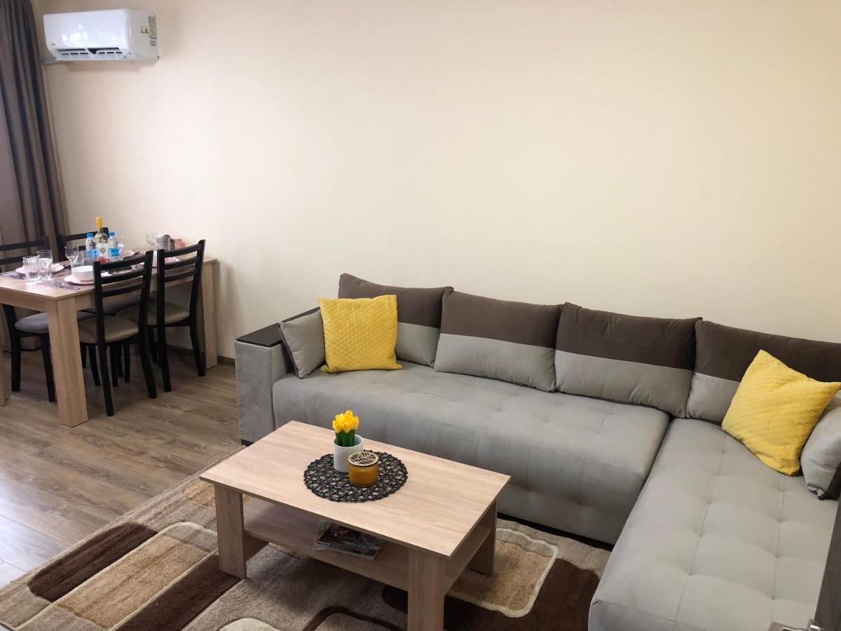 Luxury Apartment 2 Free Underground Parking Pazardzhik Ngoại thất bức ảnh